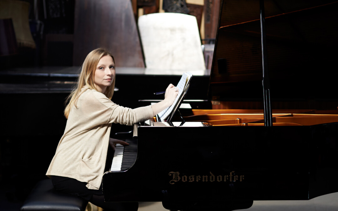BBC R3: Charlotte Bray